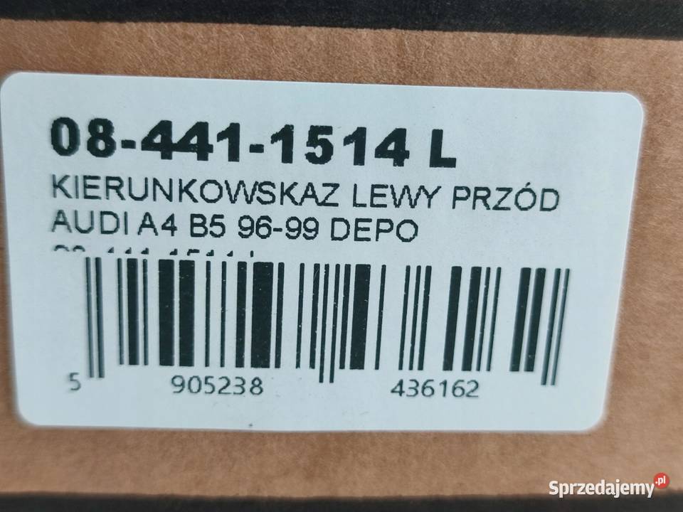 KIERUNKOWSKAZ LEWY PRZÓD AUDI A4 B5 8D2 19952000 osobowe