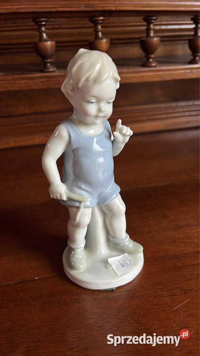 Figurka porcelanowa małego chłopca w niebieskim Gdańsk