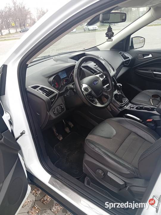 Ford Kuga nieuszkodzony Kuga Praszka