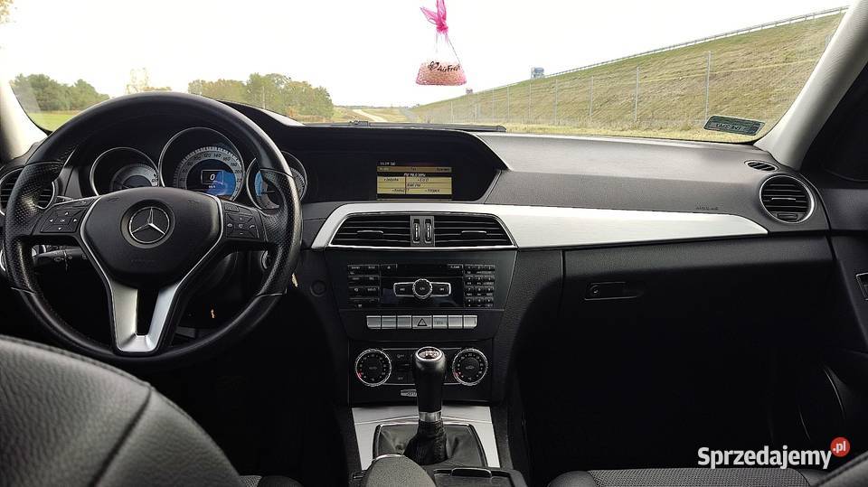 MercedesBenz c klasa w204 Lift 22diesel 136 Rok produkcji 2012