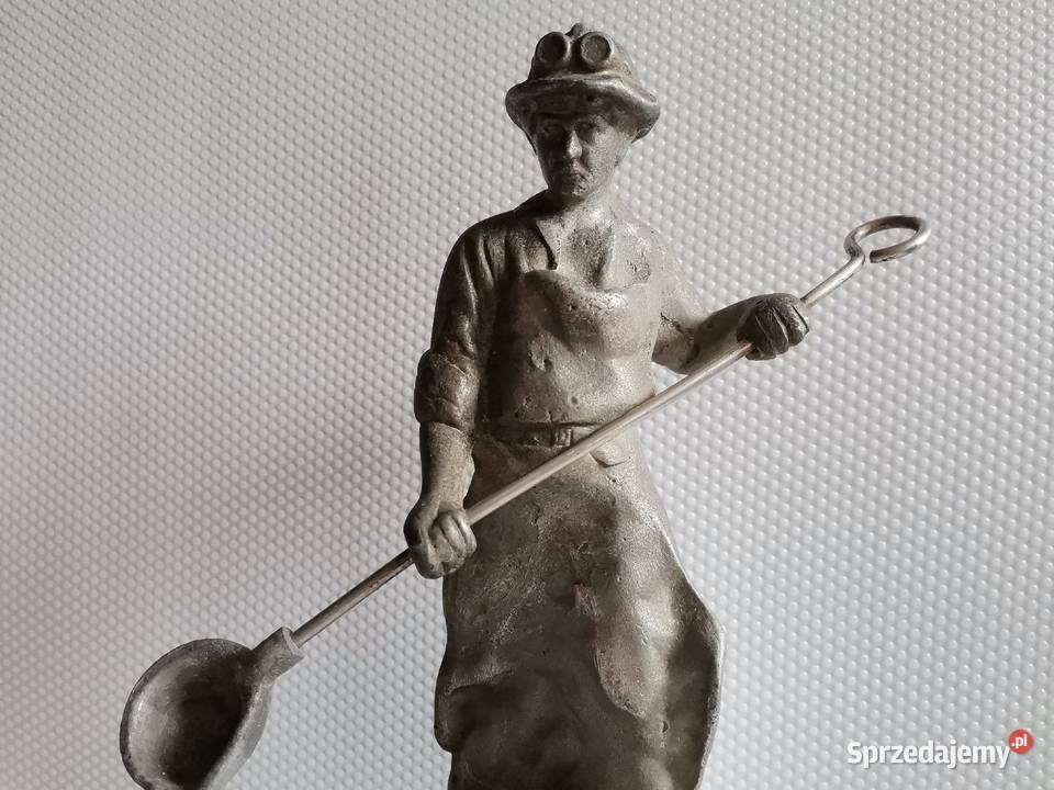 Stara duża figurka metalowa Hutnik PRL Antyki śląskie Katowice