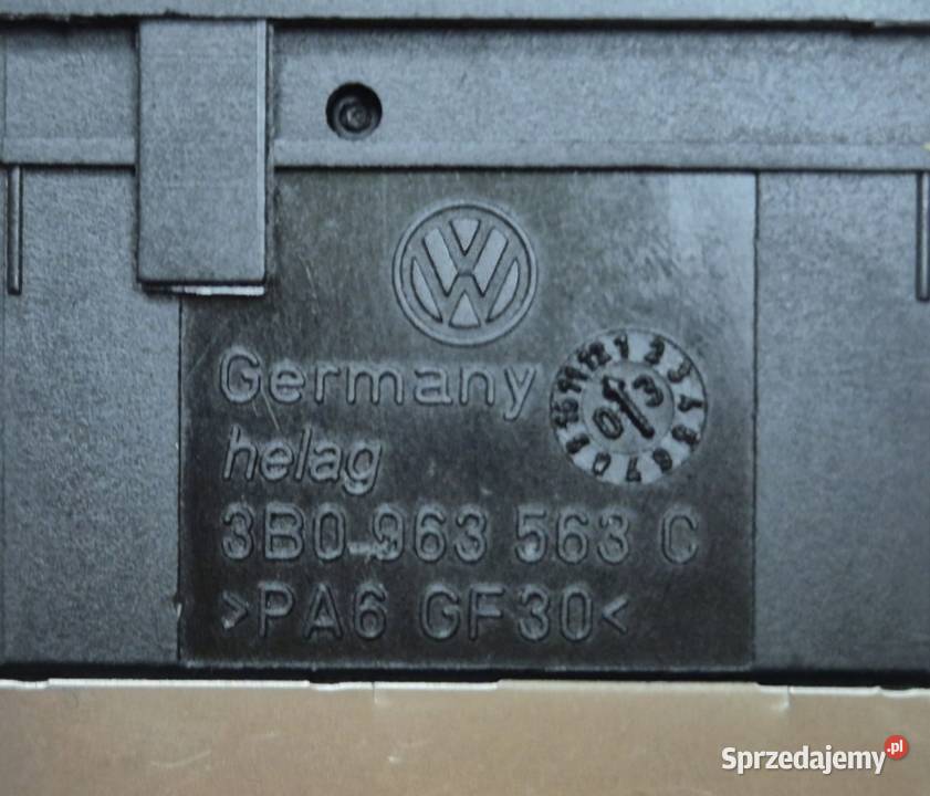 PRZEŁĄCZNIK GRZANIA FOTELA LEWY PRAWY VW PASSAT Działoszyce sprzedam