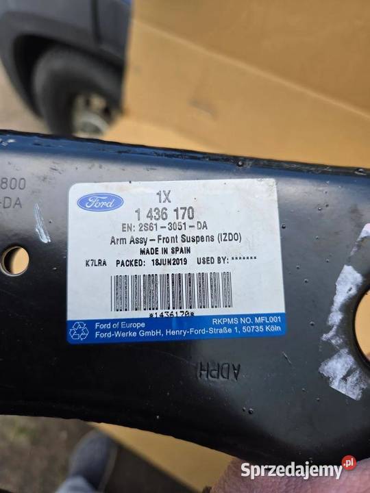 Wahacz lewy przód przedni Ford Fiesta MK6 Wahacze sprzedam