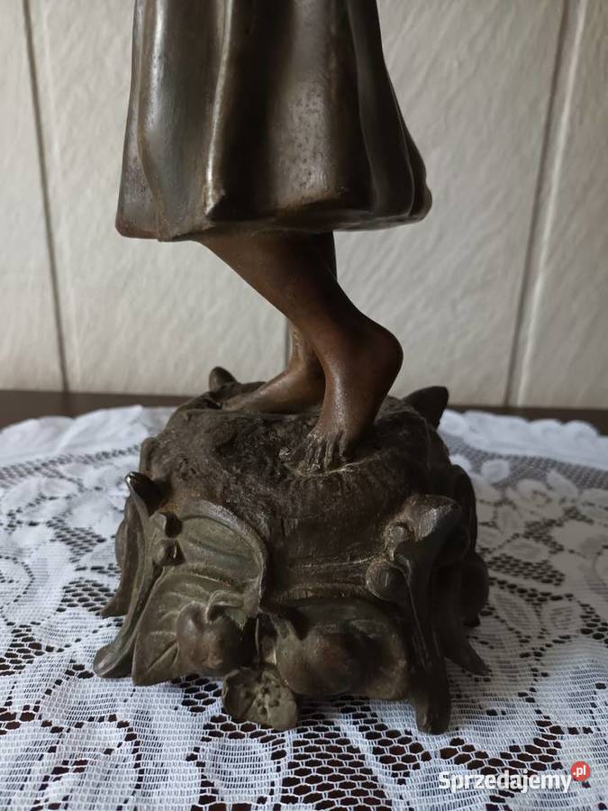 Kobieta ROUSSEAU figurka Cynkal brązowiony Aleksandrów Łódzki