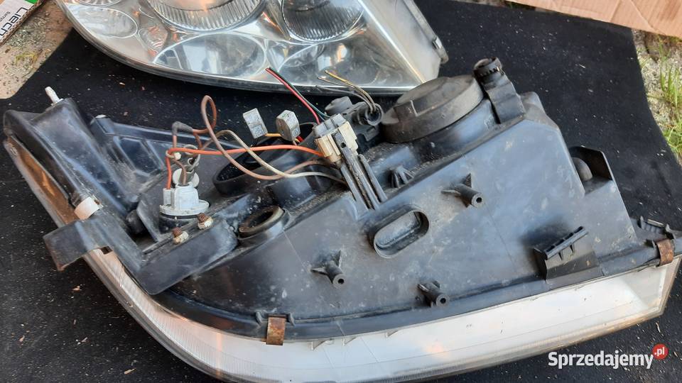 lampa prawa lewa przednia Nissan Primera p12 Lampy przednie