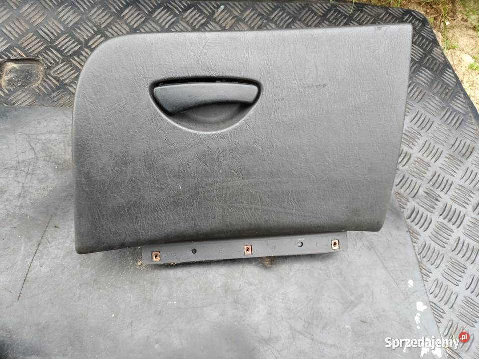 Schowek pasażera Ford Focus MK1 osobowe Szczecin