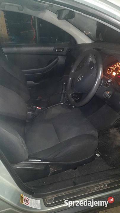 Toyota Avensis 18 Anglik Rok produkcji 2004 Bełchatów