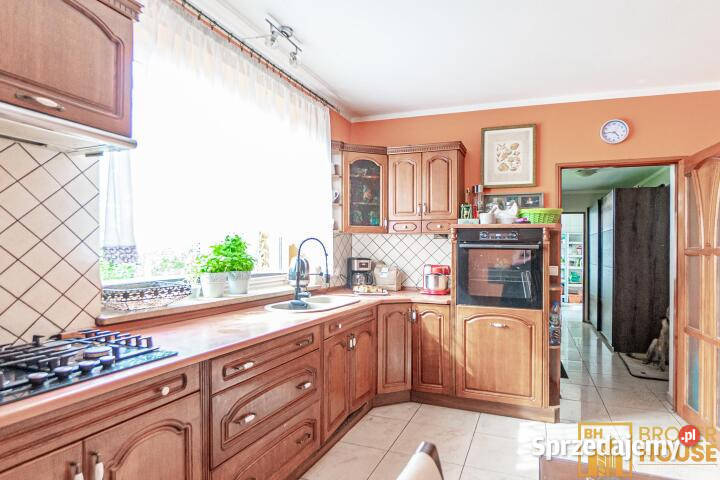Dom wolnostojący Ochodze 142m2 Liczba pokoi 4