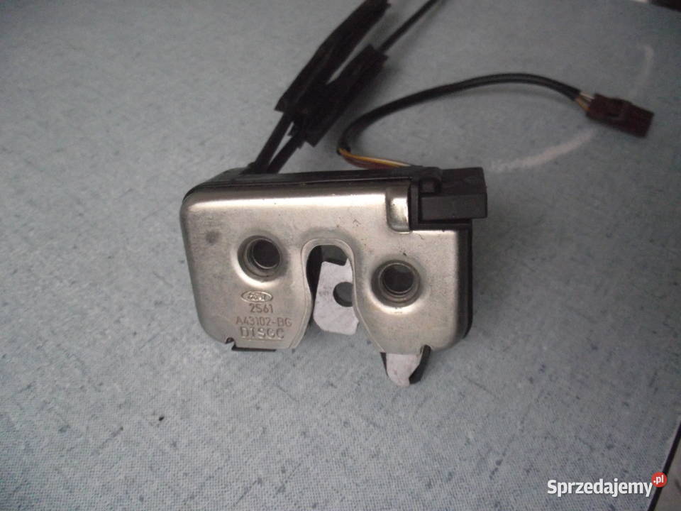 Zamek bagażnika Ford Fiesta mk6