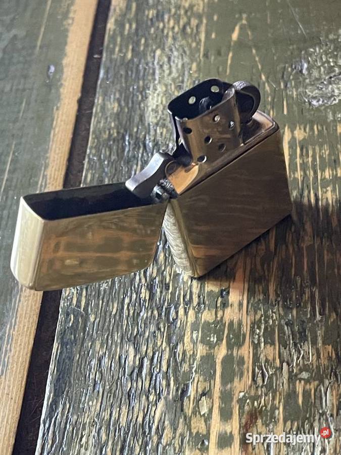 Kolekcjonerska zapalniczka Zippo złota Kraków