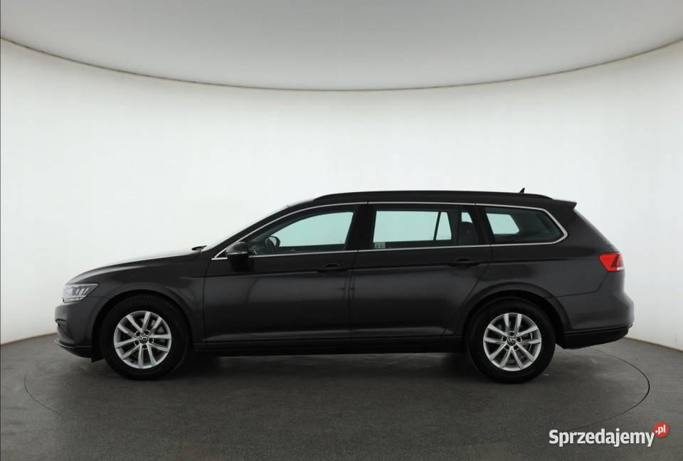 VW Passat 15 TSI światła LED Piaseczno