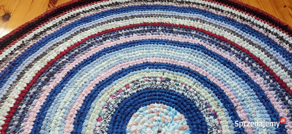 Dywan okrągły średnica 135 rękodzieło zero waste