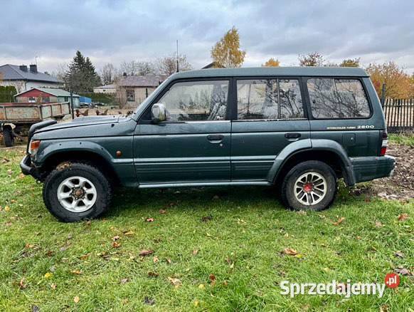 Mitsubishi Pajero 28 TD 4M40 terenowy na części uszkodzony lubelskie Świdnik