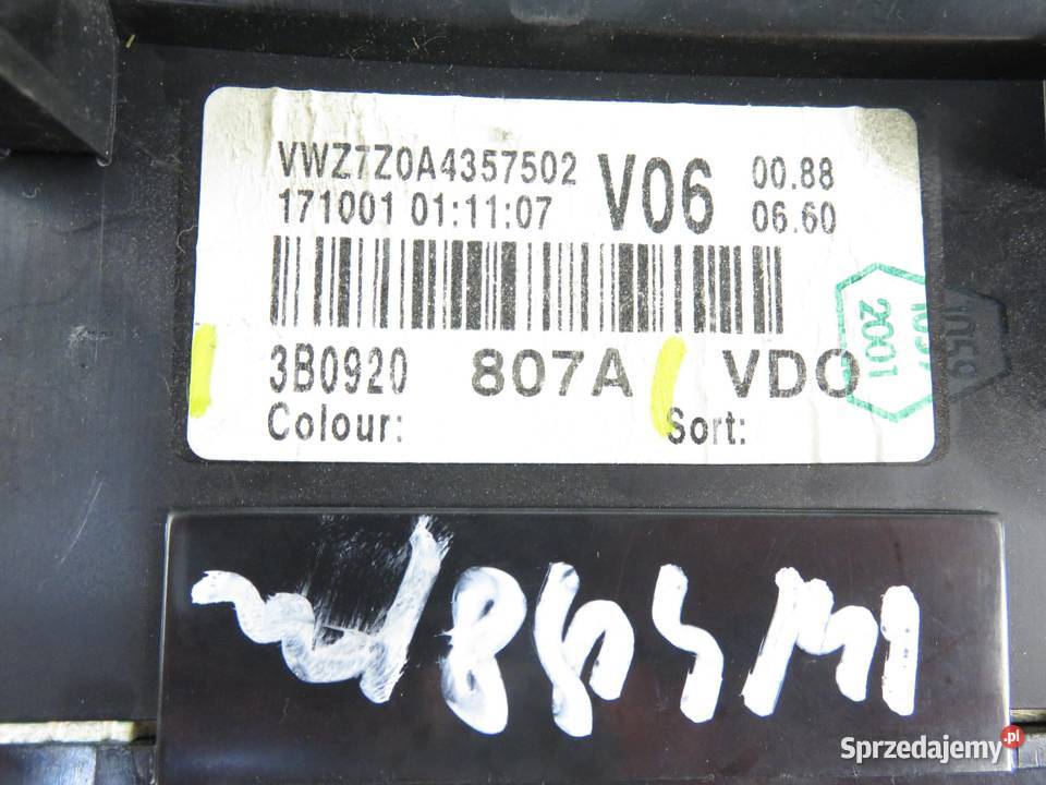 LICZNIK VW PASSAT B5 19 TDI AWX 3B0920807A