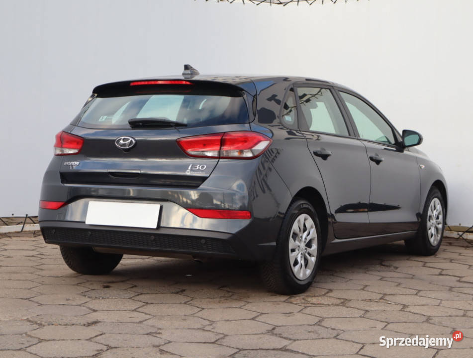 Hyundai i30 10 TGDI gniazdo USB