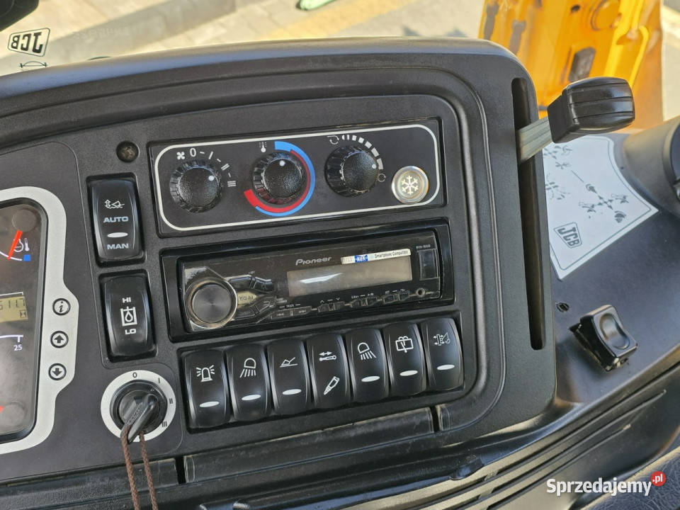na równych kołach JCB 4CX Koparkoładowarka JCB 0h sprzedam