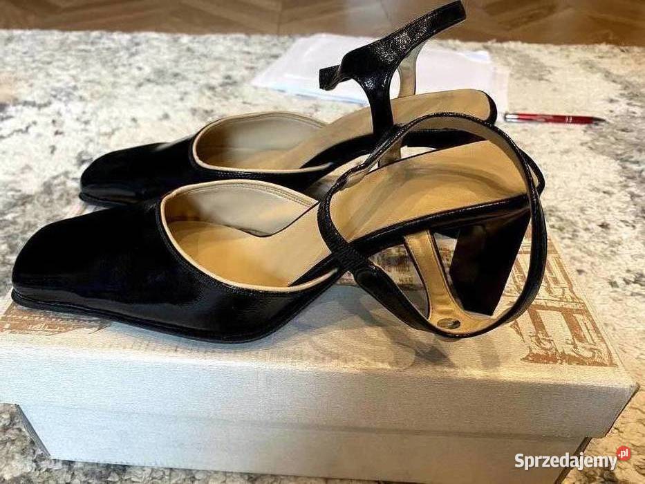 Czarne czółenka w stanie Czółenka Moda i Styl Łódź