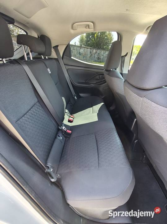 Toyota Yaris IV 15 hybryda 2021r 83 przebiegu automatyczna mazowieckie Sońsk