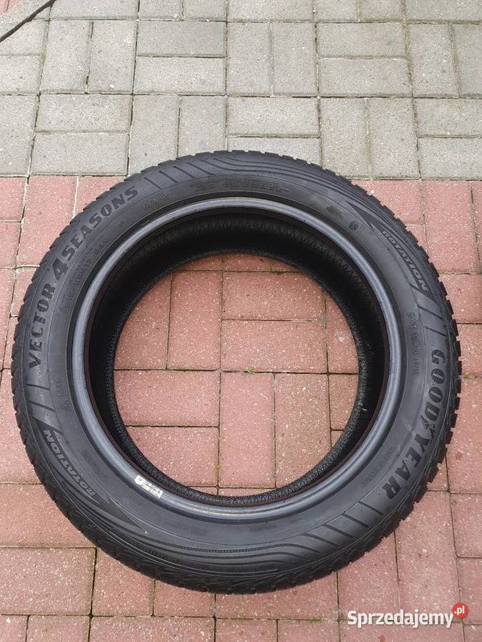 Sprzedam dwie opony całoroczne firmy GOOD YEAR pomorskie Baldram