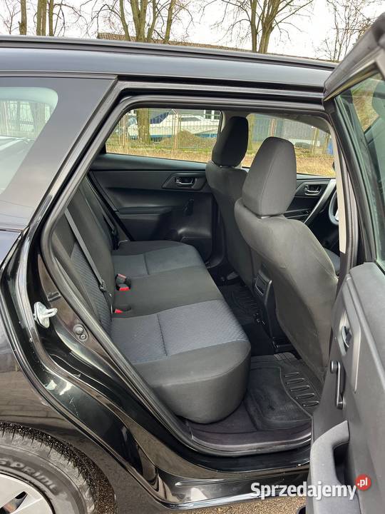 Toyota Auris Kombi 16 benzyna Pisz
