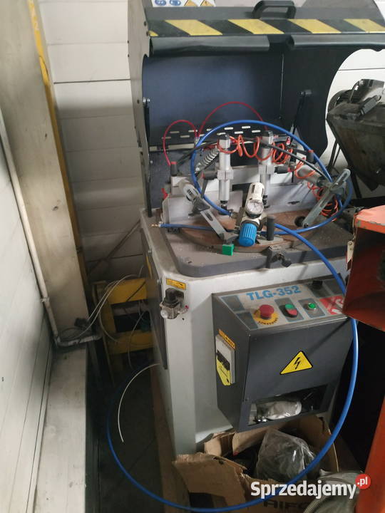 Piła półautomatyczna do cięcia profili i rur Wrocław