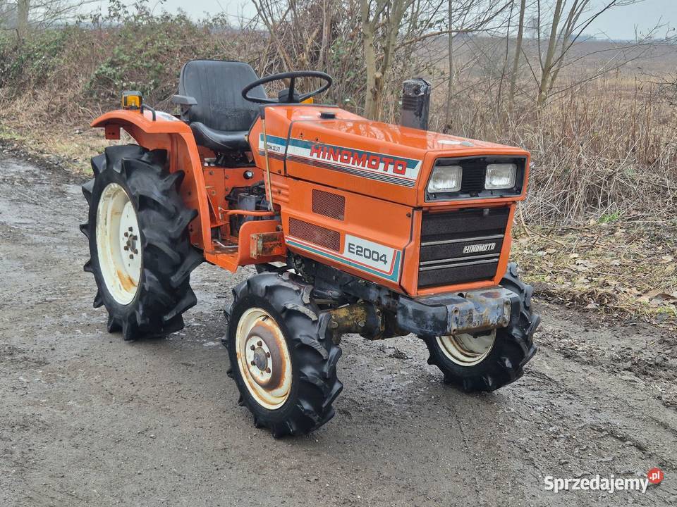Traktorek traktor HINOMOTO E2004D 20 44 Małuszyn