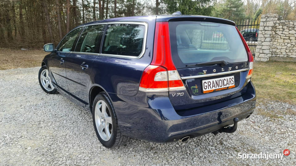 Volvo V70 20 D4 181 Momentum Navi Digital Skóra diesel świętokrzyskie sprzedam