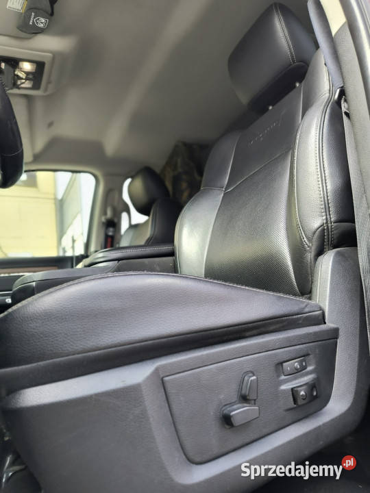 Dodge RAM RAM 57HemiLPG skóraNAVI ALU 20 homologacja na ciężarowe