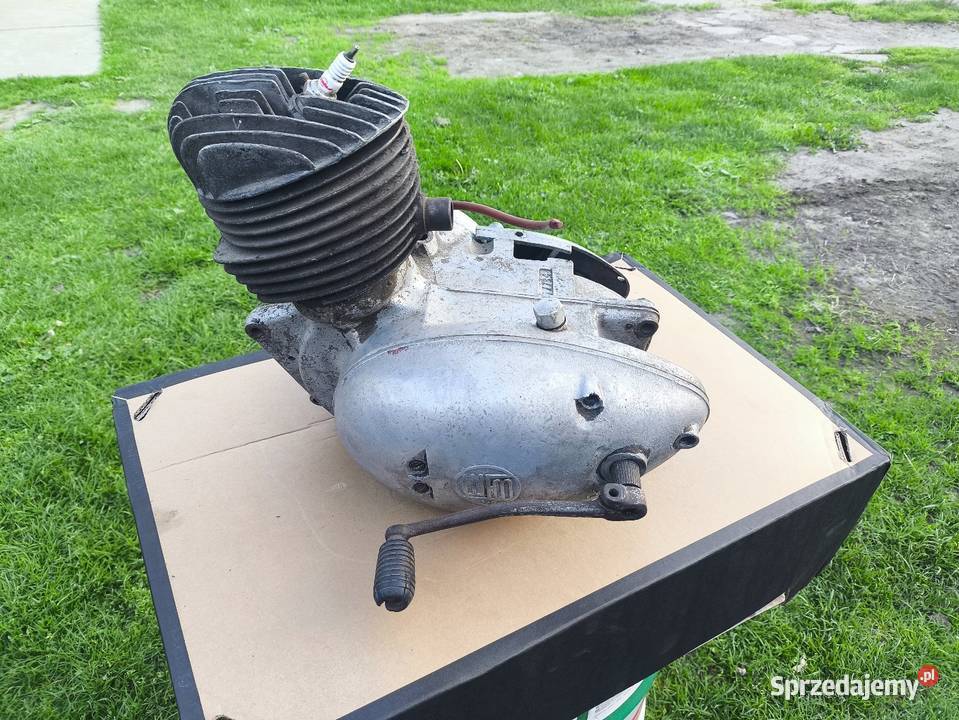 Silnik wfm 1956 wsk 125 dwa wyjścia prądowe Lutoryż
