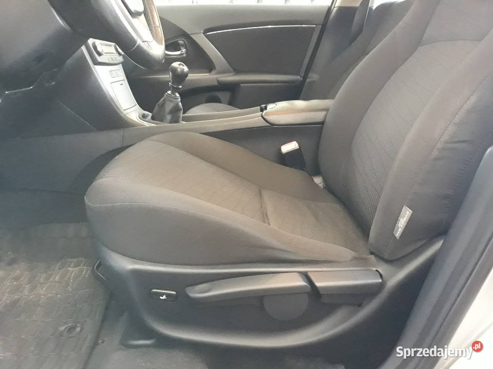 Toyota Avensis z salonu prywatnego właściciela Avensis Strzegom