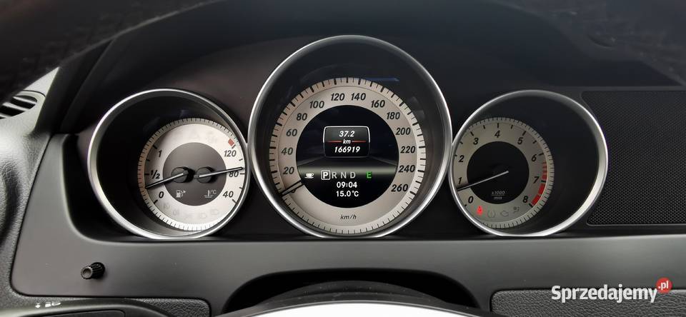 MERCEDES C180 2013r 16 CGI AVANTGARDEBI czarny Klasa C Poznań