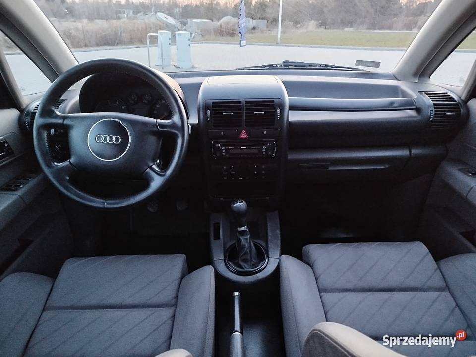 A2 14 Benzyna 2001 zadbany 211 klimatyzacja Świdnik