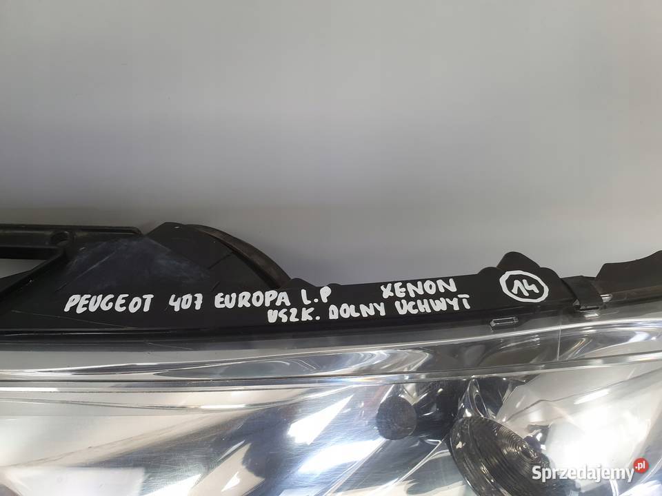 LAMPA LEWA Peugeot 407 0411r PRZEDNIA lewy przód osobowe Rudka