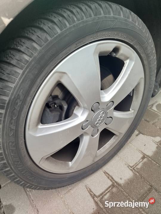 Alufelgi Audi a 3 8v 17 z oponami zimowymi Pajęczno