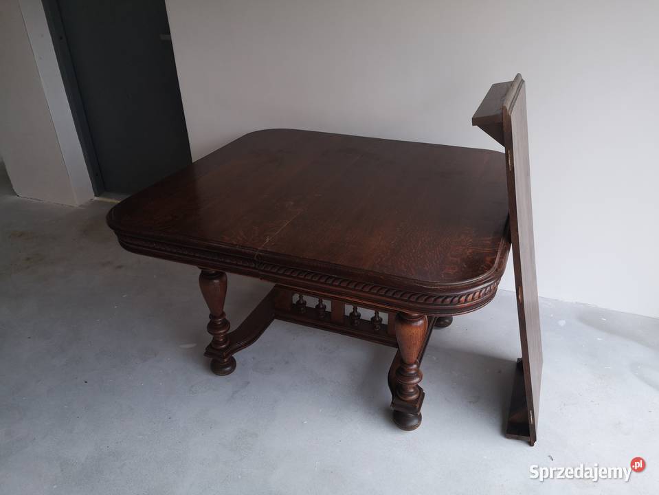 Stary rzeźbiony rozkładany stółdębowy Aleksandrów Łódzki