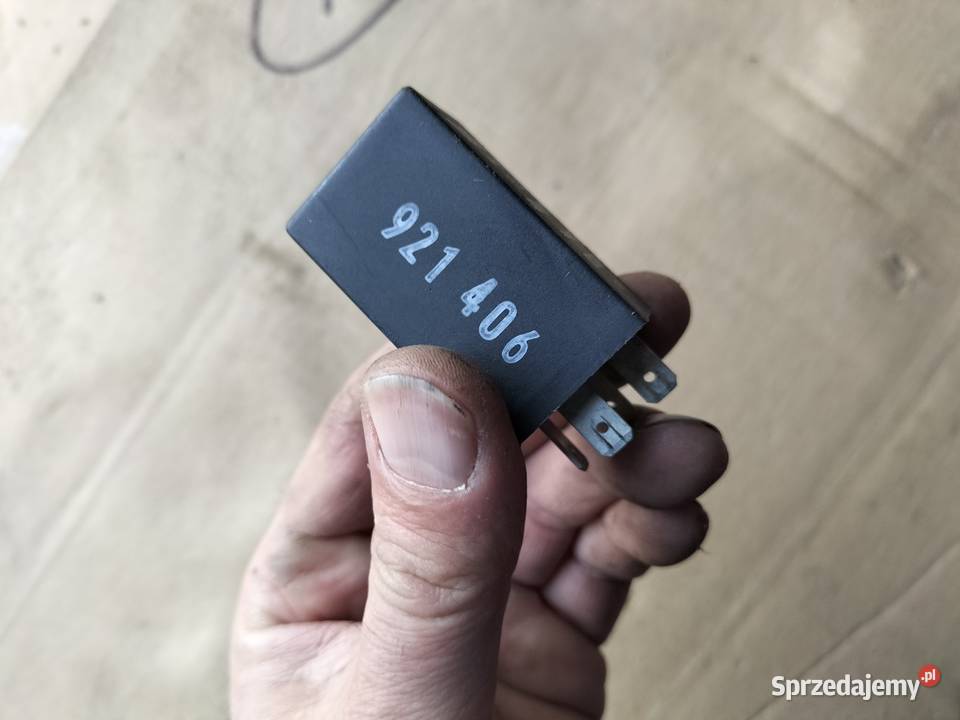 Przekaźnik 382 4D0907131 AUDI VW lubelskie Kamień-Kolonia