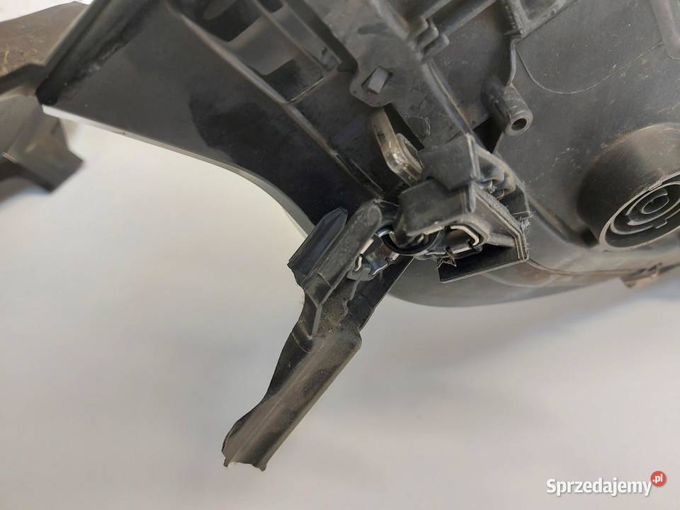 BMW i3 i01 REX Lampa przód prawa UK RHD 7295672