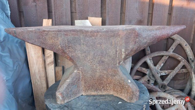 kowadło kowalskie około 200 Kijany