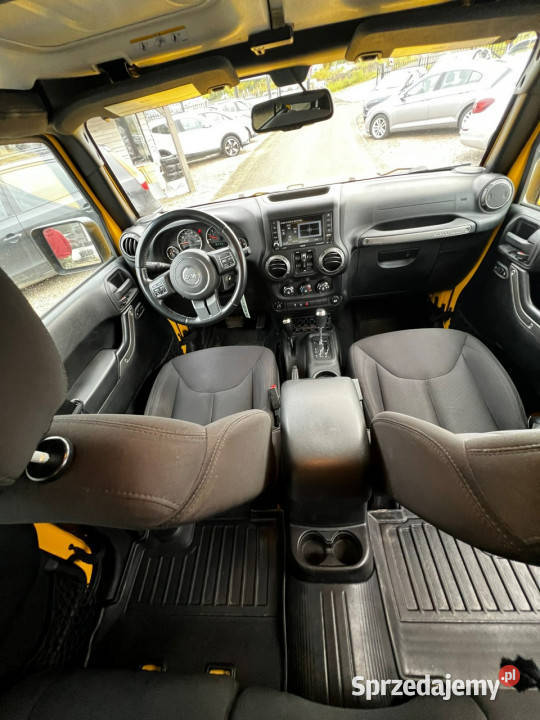 Jeep Wrangler sport wrangler unlimited III gniazdo USB