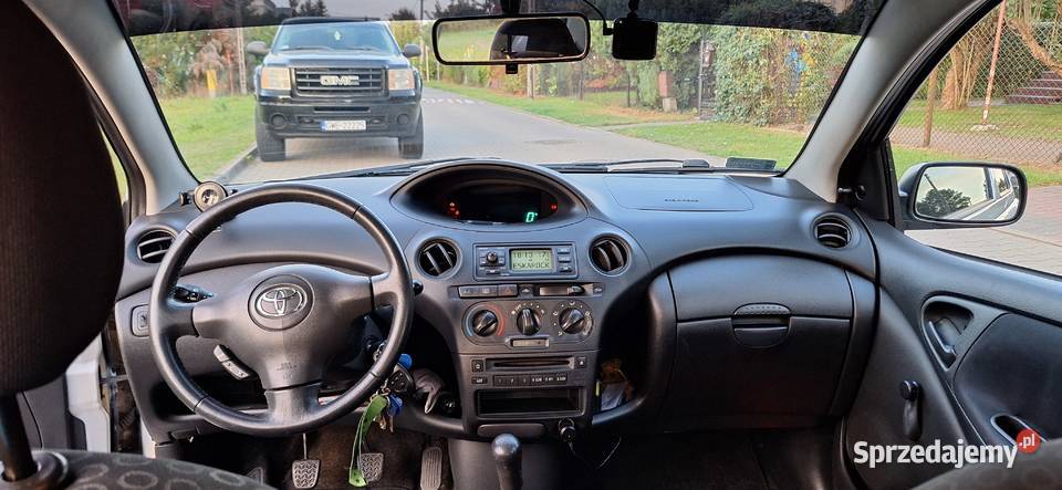 Toyota Yaris 2004 10 klima sprawna i niezawodna