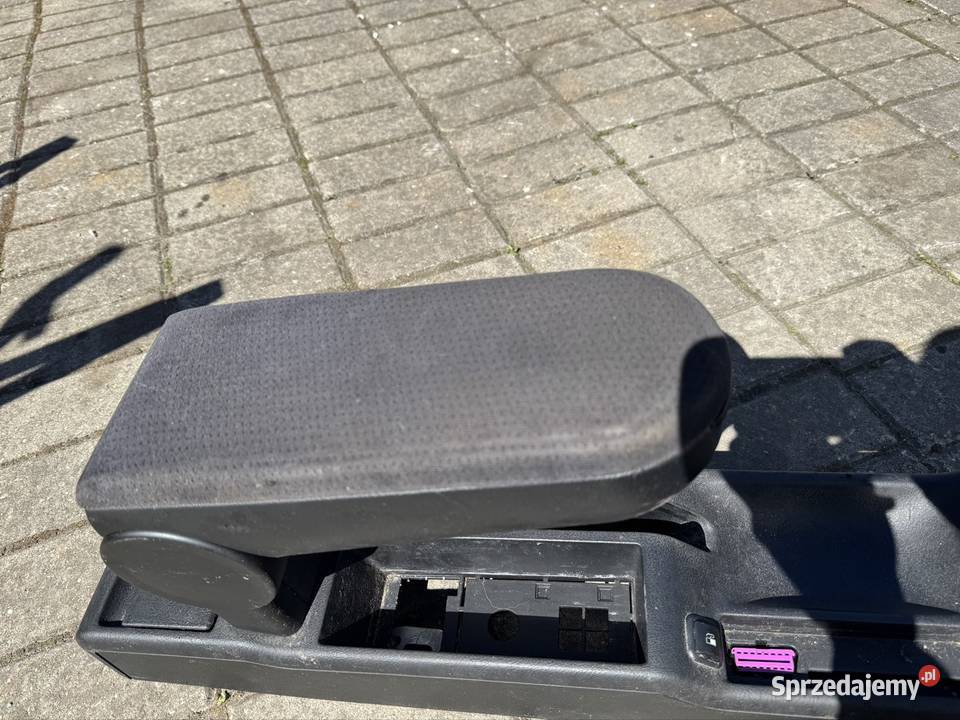 Passat b5 podłokietnik z tunelem osobowe Podłokietniki Motoryzacja Mieszkowice