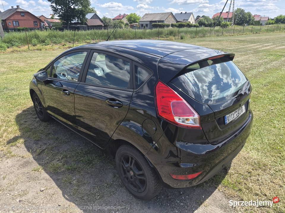 Ford Fiesta 2016r 12 benzyna podkarpackie