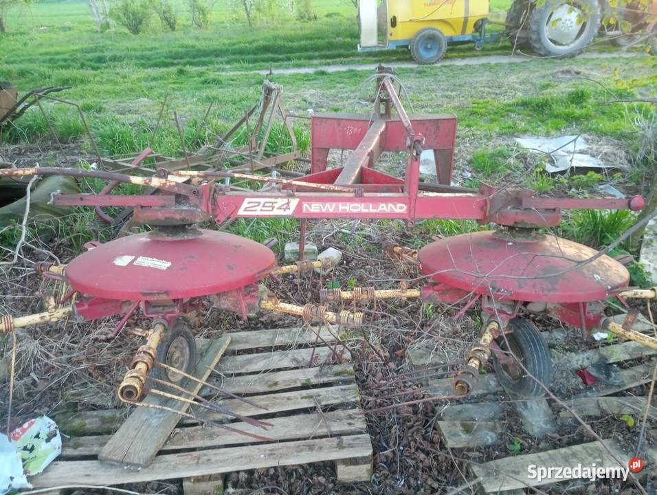 Holland 254 przetrząsarka lubelskie Szastarka