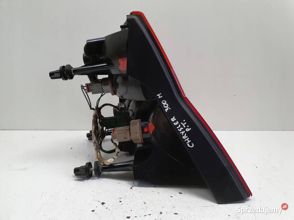 LAMPA PRAWA Chrysler 300M 300 M LIFT TYLNIA lubelskie Rudka