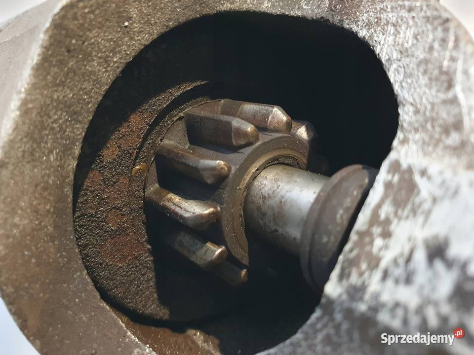 ROZRUSZNIK Renault Trafic II Vivaro 19 DCI D7R44 osobowe