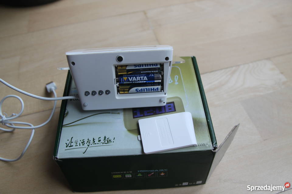 LED zegar na szafkę podświetlany napis na