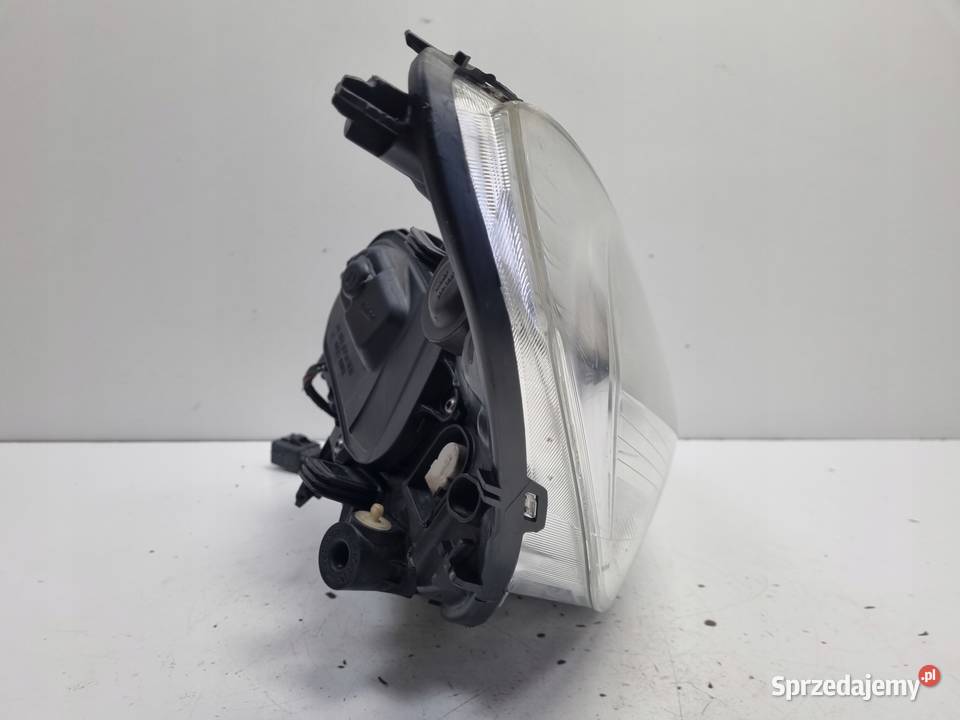 LAMPA PRAWA Volvo V60 S60 II PRZEDNIA prawy Rudka