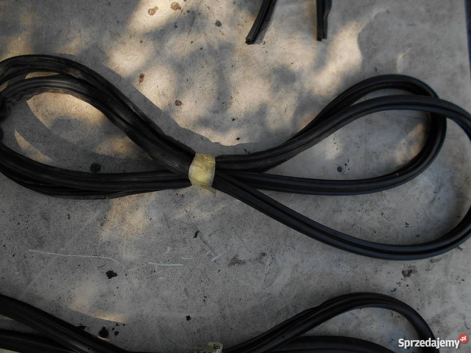 Uszczelki klapyszyb tylnych drzwi toyota land Piwniczna-Zdrój sprzedam