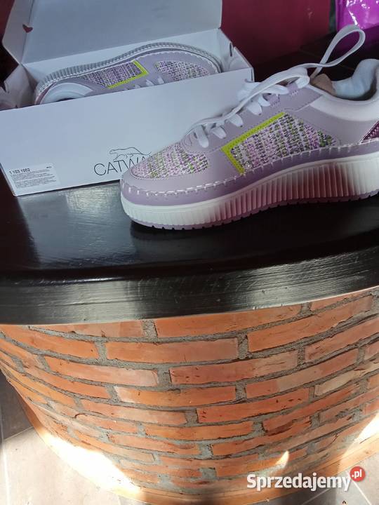 Sprzedam nowe damskie buty adidasy pianka Rzeszów