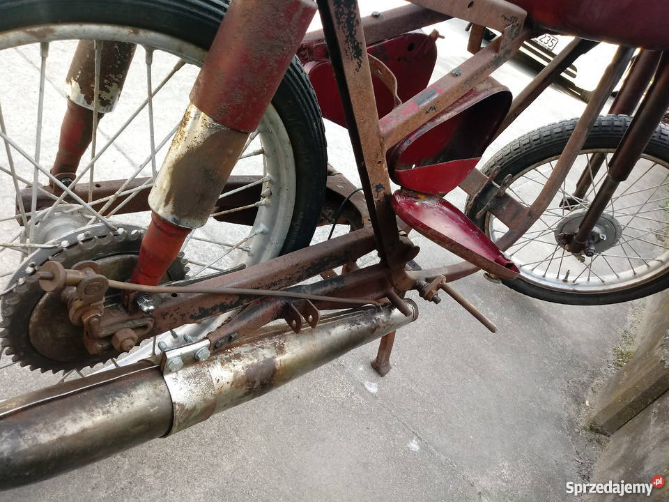 WSK 125 B1Z1 pierwszy model 1955r uszkodzony podkarpackie Krzemienica